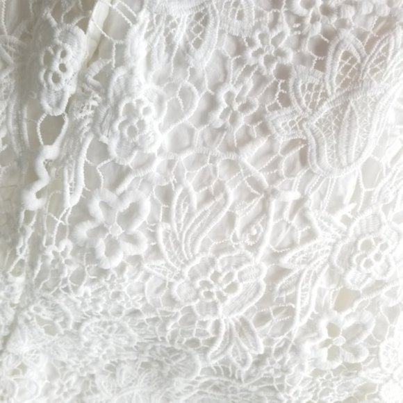 CAMILA Lace Dress - Picture 2 of 3